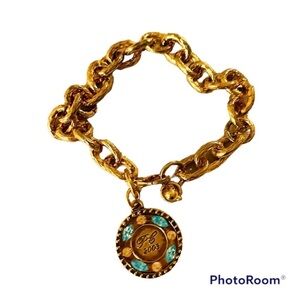 VINTAGE AVON President's Club Charm
Bracelet with box circa 2002/2003 EUC